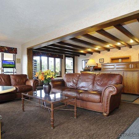 Best Western Golden Buff Lodge Boulder Interior photo